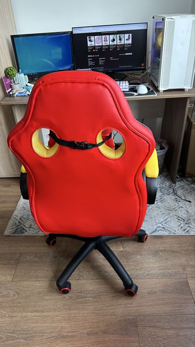 Гейминг стол Carmen 6305