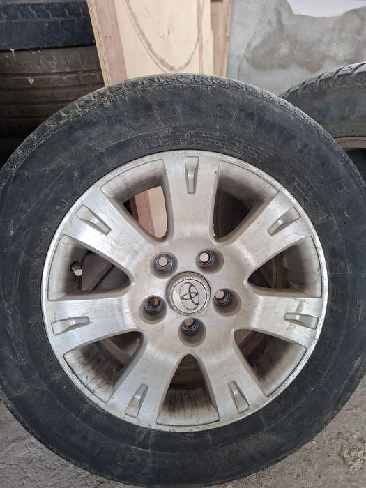 Авто шины от камри 35