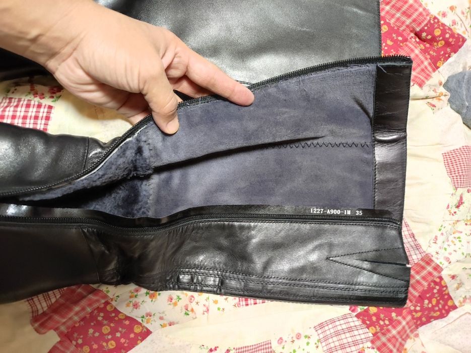 Женские кожаные сапоги