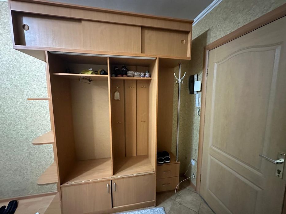 Шкаф для прихожей