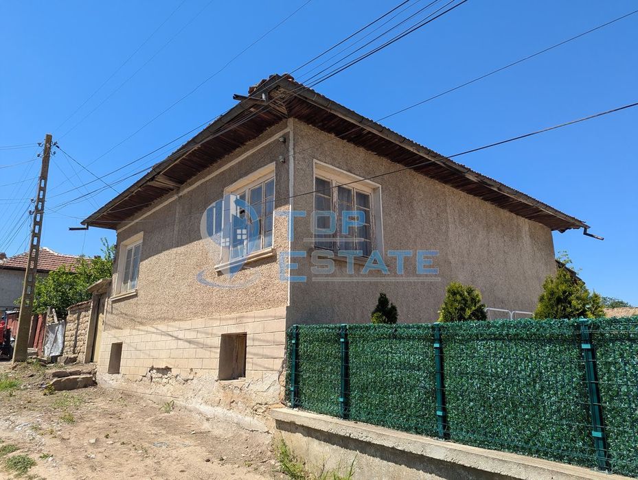Продава се Къща в с. Джулюница, Област Велико Търново - 80 кв.м за 275 €/кв.м - Снимка #2
