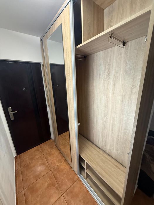 Cuier + dulap incaltaminte pentru hol- stare buna