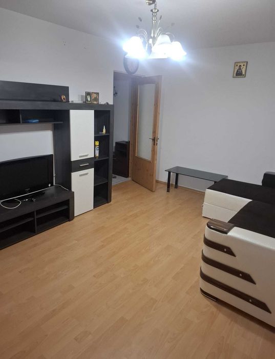 Apartament 3 camere de închiriere Crângași