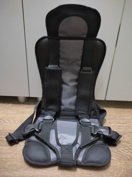 Удерживающее устройство детское в авто.