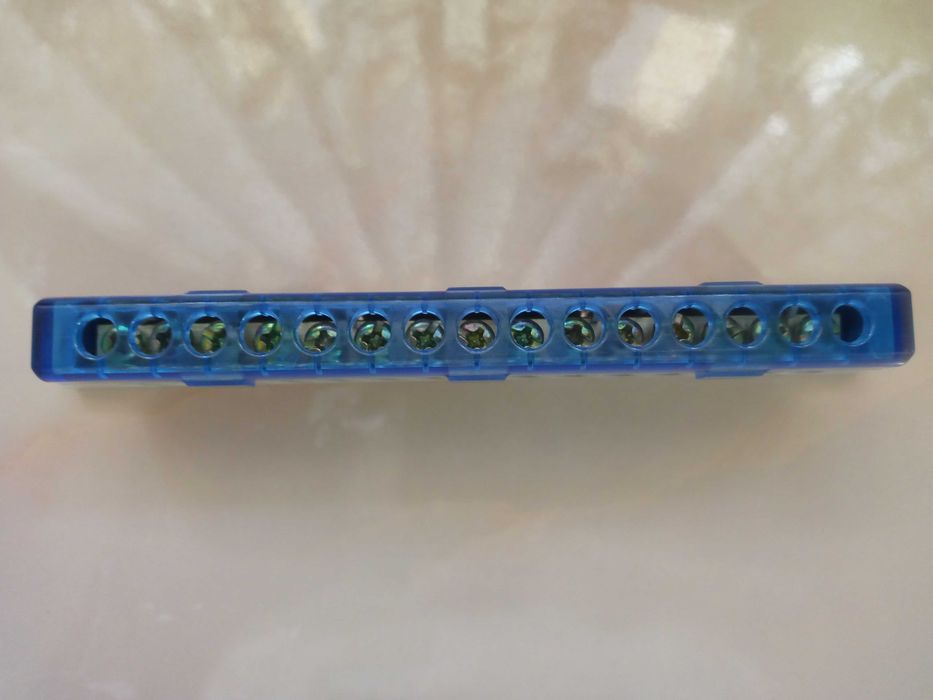 Новая планка для подключеняи нуля 15 входов на винтах+старые запчасти