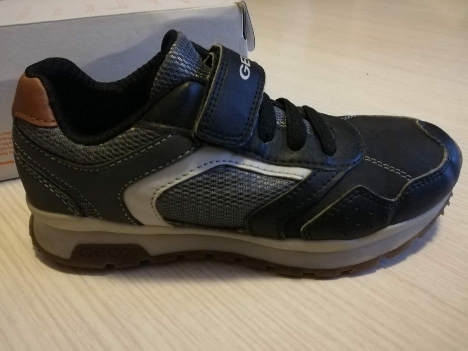 Маратонки geox  33