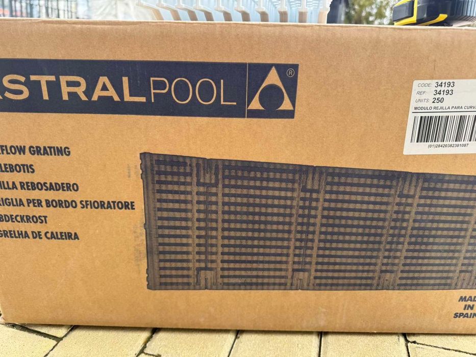 Решетка за преливник басейн Astralpool 335