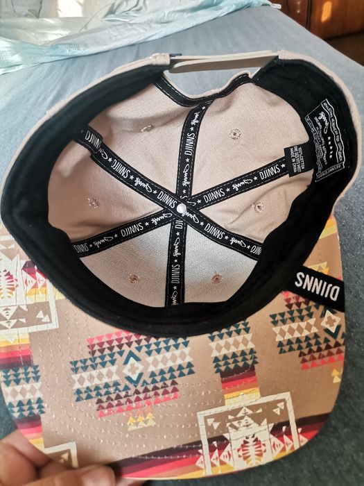 Шапка с козирка, момиче или момче