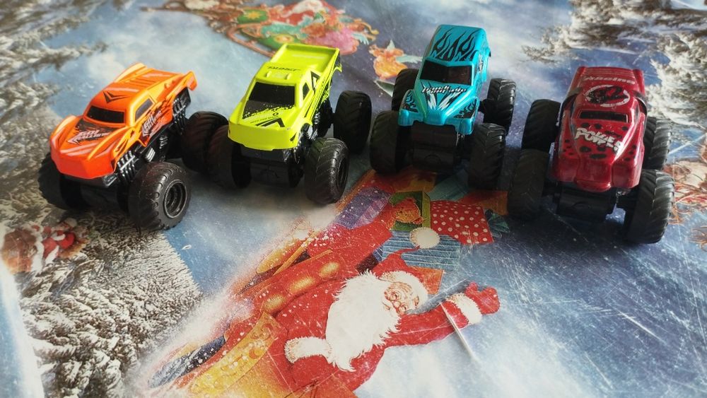 Продам детские игрушки для мальчика