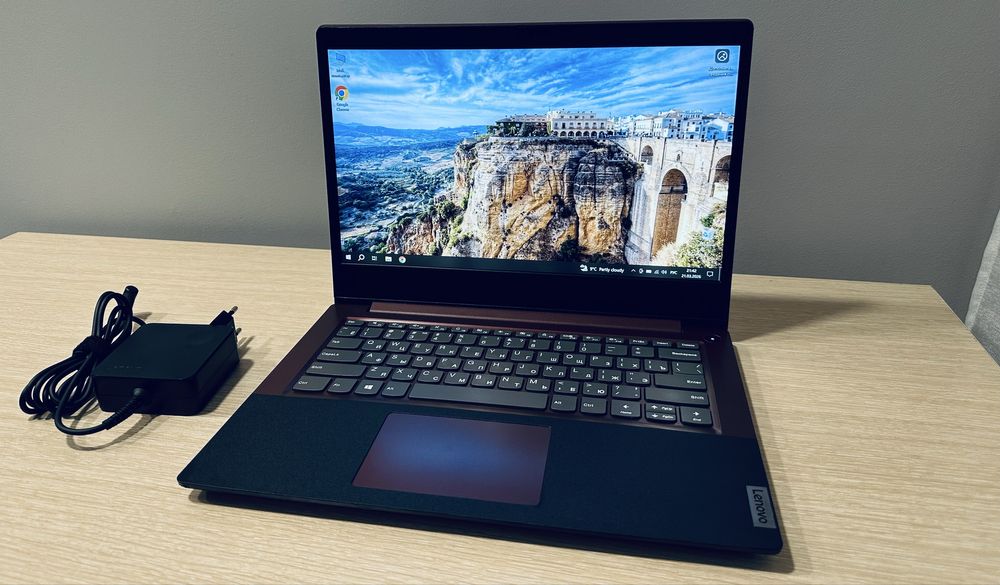 Мощный ноутбук Lenovo Core i3 10th, 8GB, SSD + 512GB, Видеокарта 4GB