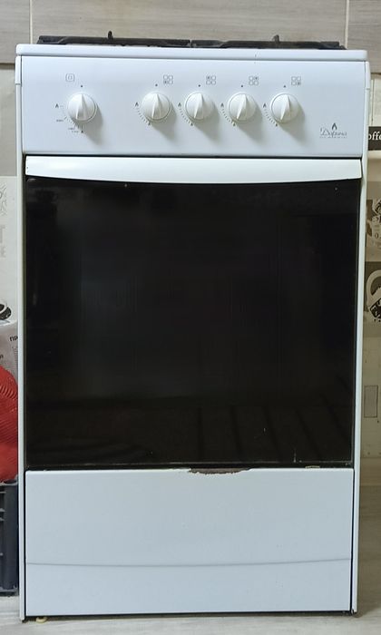 Продам газовую плиту