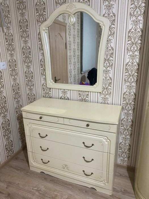 Спальный гарнитуры