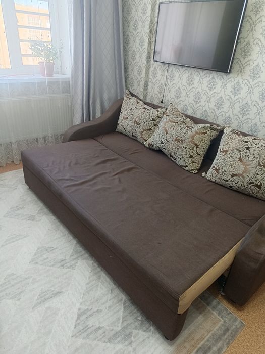 Продам диван в хорошем состоянии