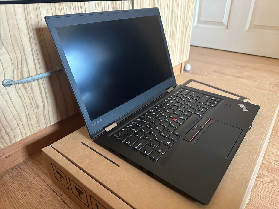 Thinkpad X1 Carbon i5-6200u, 8GB RAM, 256GB M.2 + Докинг Станция