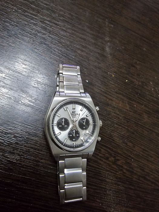 Casio Edifice Chronograph Panda