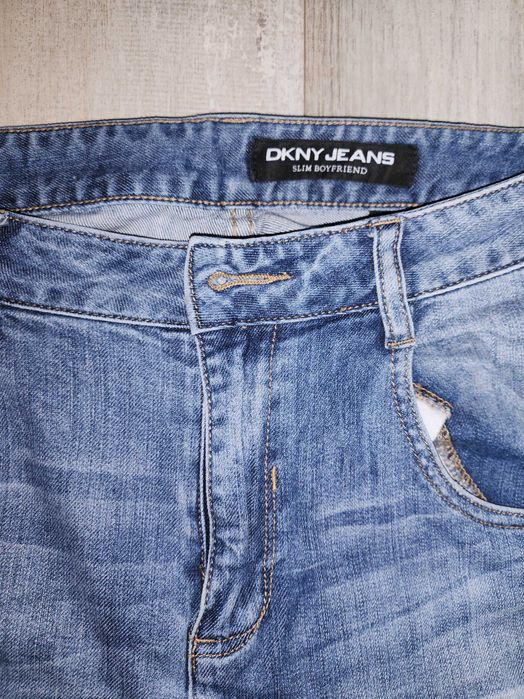 Мъжки дънки DKNY  размер 28