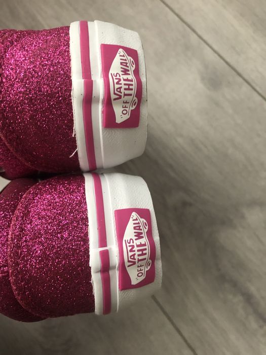 Tenisi Vans pentru fetite, nepurtati