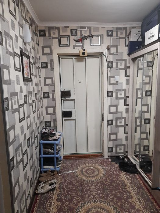 Срочно 3 хонали  квартира сотилади