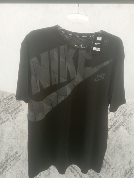 Tricou Nike Aeroswift