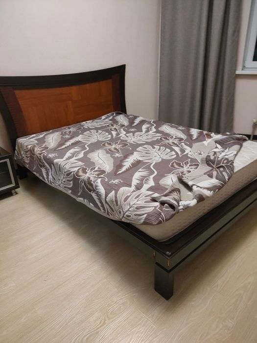 Продам спальну мебель всю