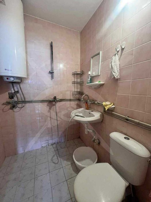 Дава се под наем Двустаен апартамент в Варна, Погреби - 67 кв.м за 273.87 € - Снимка #3