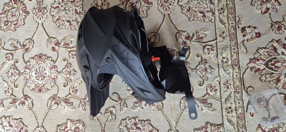 Шлем для снегохода