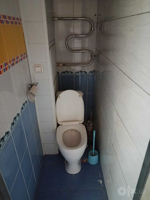 Shaxriston metro yaqinida 1/2 uy sotiladi. Naxt yoki 50% kreditga.