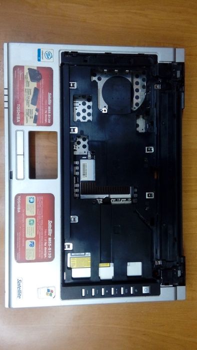 Поддон TOSHIBA Satellite M55-S139