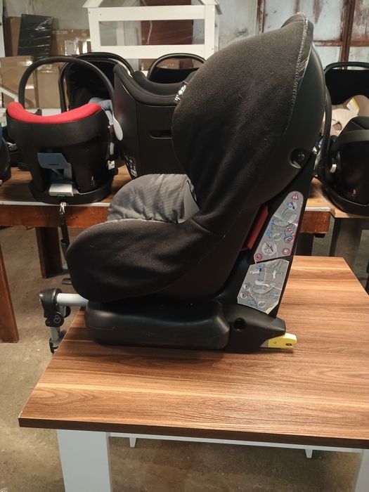 Детско столче за кола Maxi-Cosi PrioriFix 9–18 кг с ISOFIX