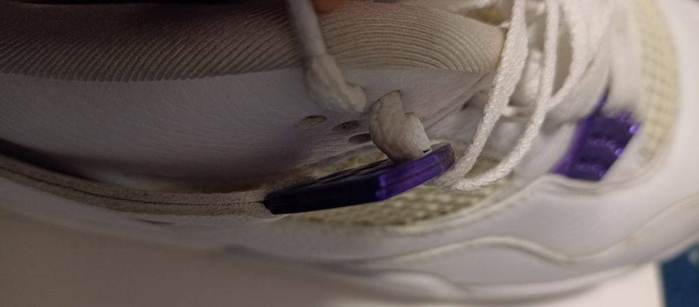 Jordan 4 Metalic Purple