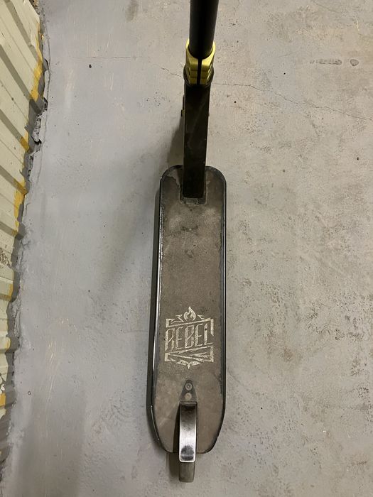 Самокат трюковой бренда Chilli