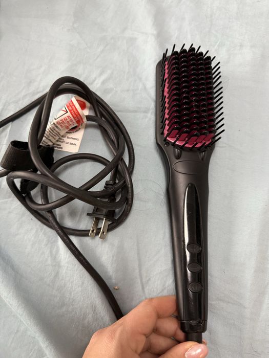 Известната четка miro pure за изправяне на косата