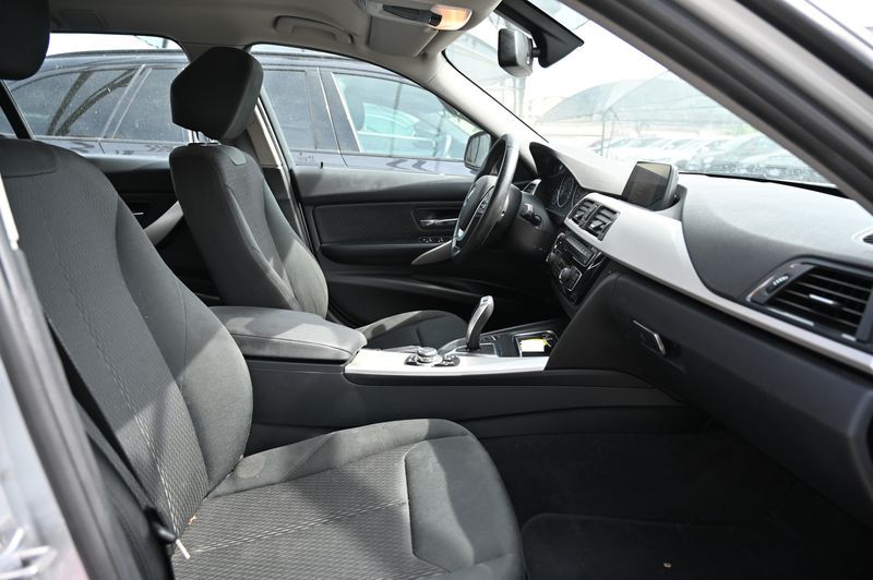 BMW 3er 320d xDrive Advantage 2017