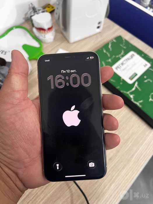 .Iphone 11 pro..