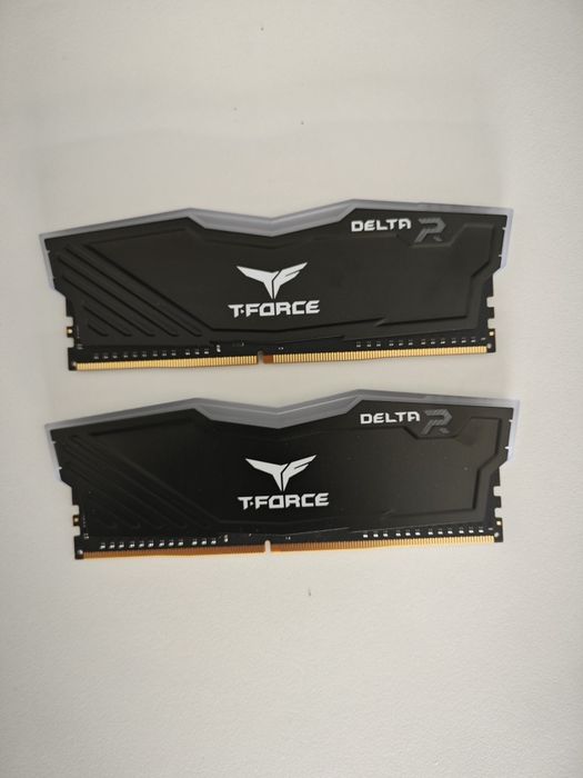 ОЗУ Team Group T-Force Delta RGB 32Gb DDR4