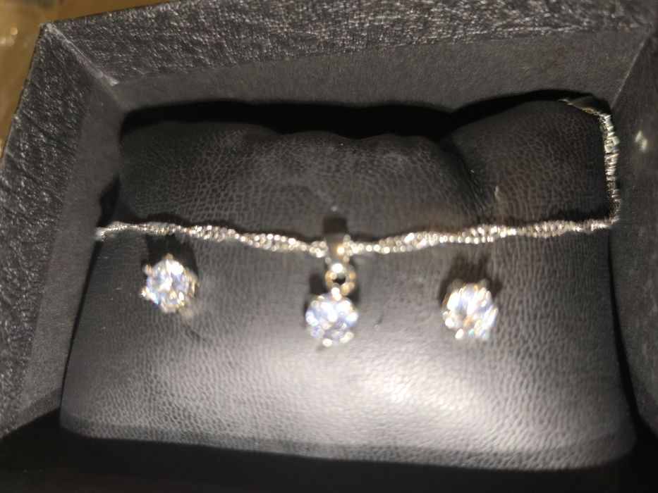 Комплект обеци, колие и пръстен с циркони