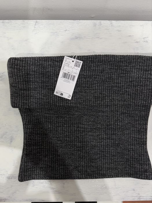 Нов плетен топ от Mango