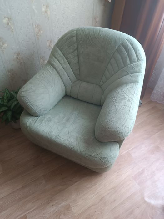 Продам кресло в хорошем состоянии