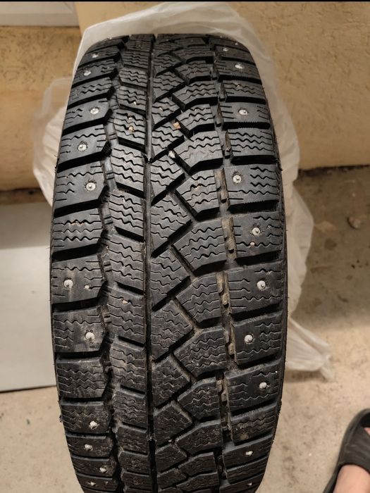 Продам Шины R15  зимнии