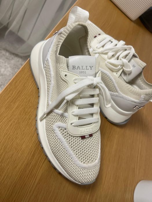 Дамски кецове Bally