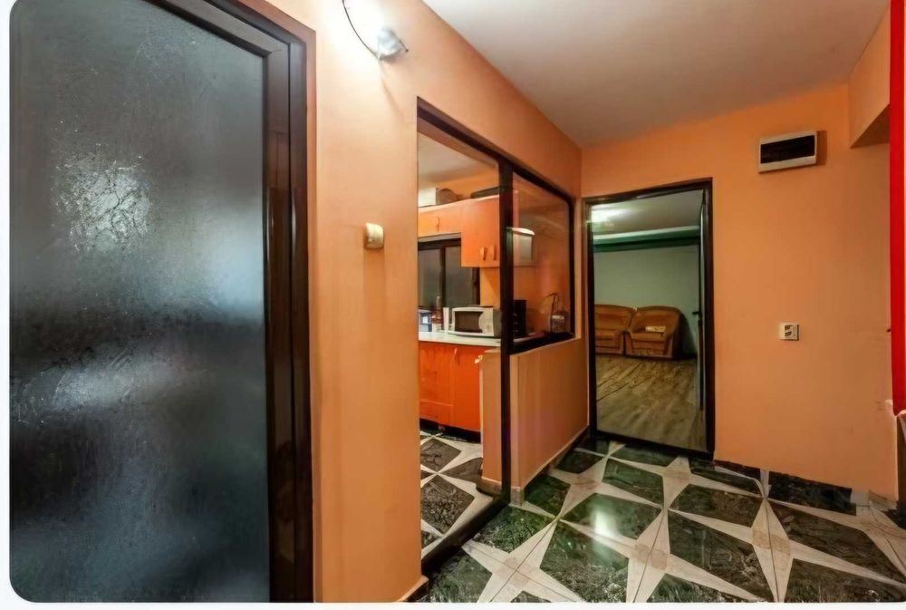 Casa cu teren de vanzare in Golesti (Stefanesti]