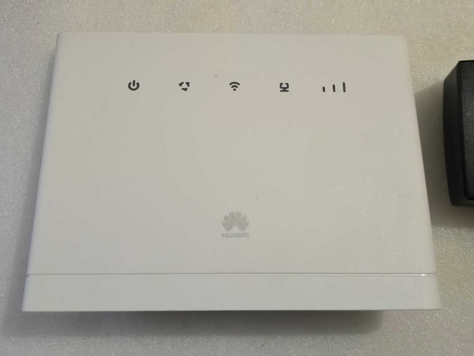 Router Wireless 4G LTE Huawei B315s-22, Cat4 150Mbps, Slot Cartela SIM, 4 Porturi LAN