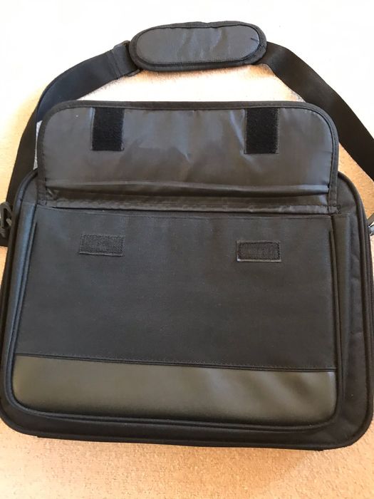 Чанта за лаптоп и документи