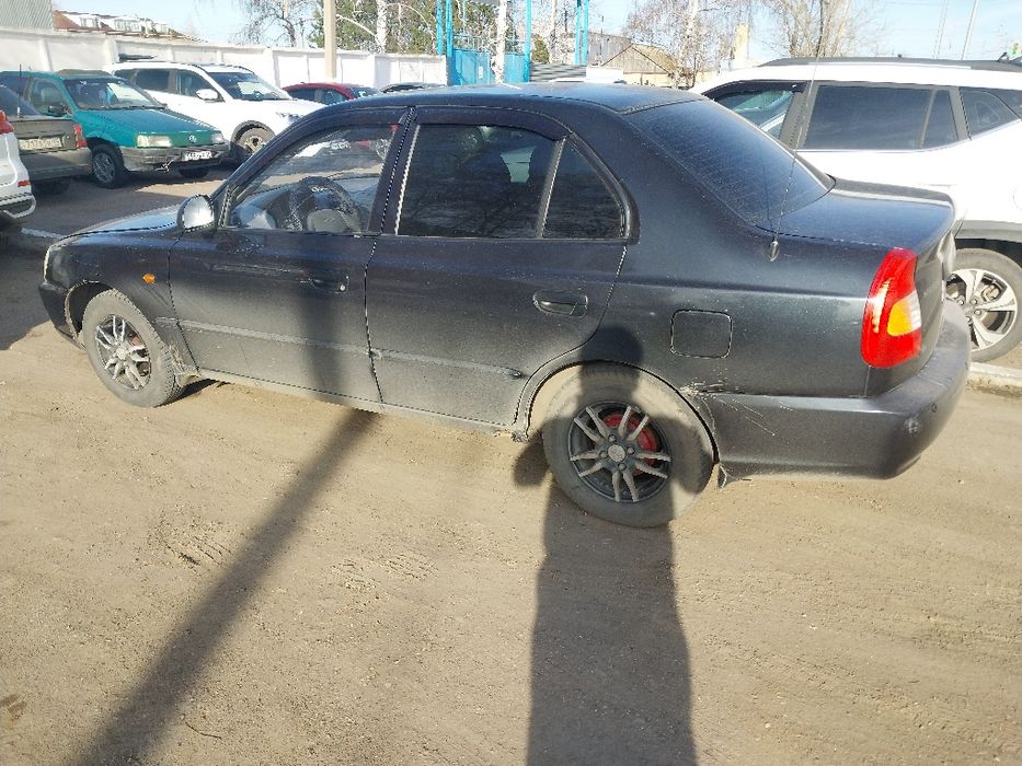 Автомобиль.  Хюндай акцент