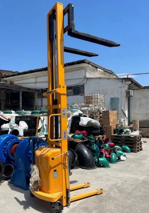 Электрон штабелёр полу автомат 1,5 тонн 3 метр Saab shtabeler