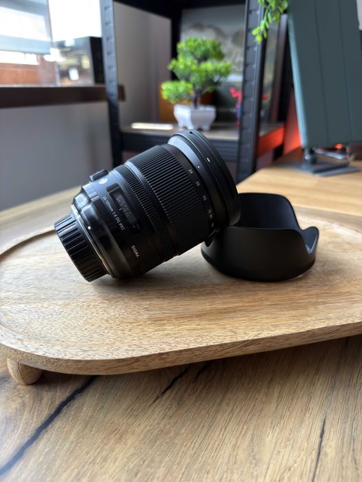 Obiectiv Sigma 24-105 F4