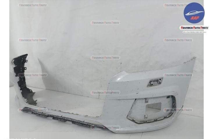 Предна броня С Лайн оригинална със сензори и измиватели Ауди / Audi Q3