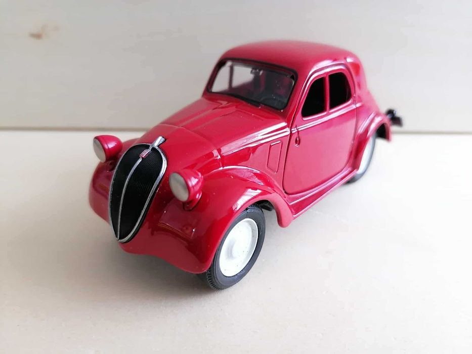 Фиат 500 Тополино '36г в мащаб 1:34