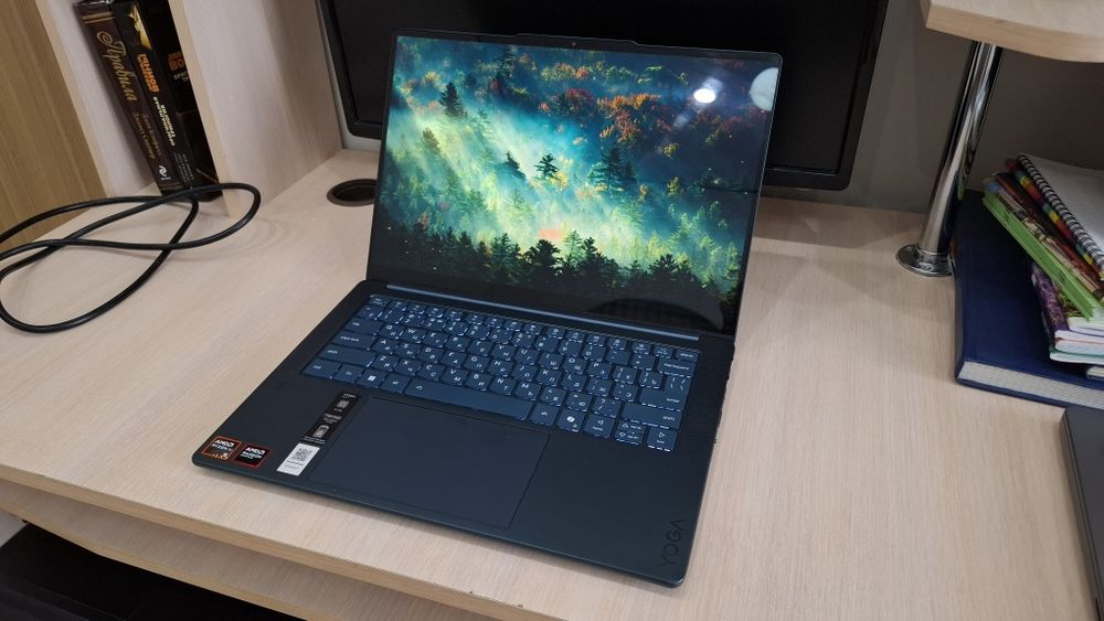 Lenovo Yoga Pro 7 14ASP10