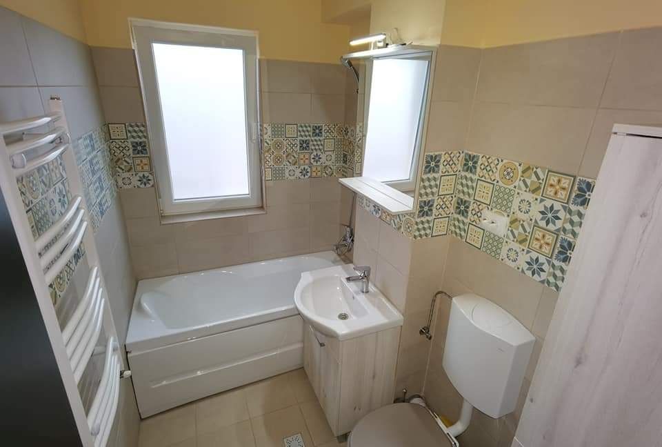Duplex 3 camere pe doua niveluri, 100 m2